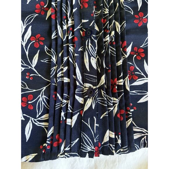 Alfred Dunner Women’s Sz 12P Dark Blue, Red, White Print Short Sleeve Blouse - Picture 3 of 13